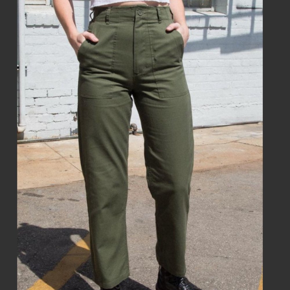Brandy Melville Kim Cargo Pants